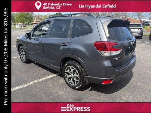 Used 2020 Subaru Forester Premium AWD/4WD image 5