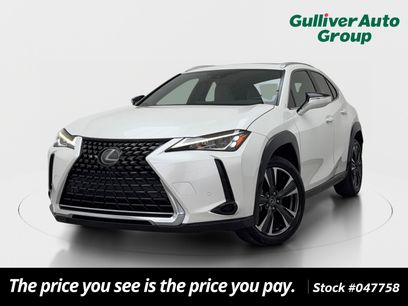 Used 2022 Lexus UX 200 w/ Accessory Package (Z2)