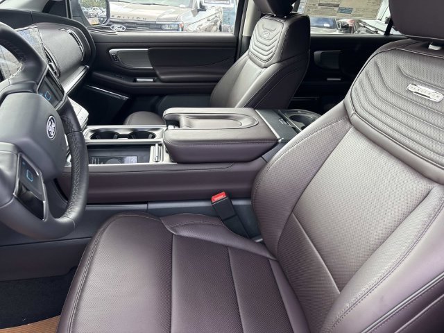 New 2027 Ford Expedition Max Platinum w/ Platinum Ultimate Package AWD/4WD image 23