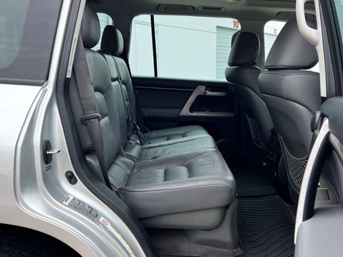 Used 2008 Toyota Land Cruiser AWD/4WD image 22