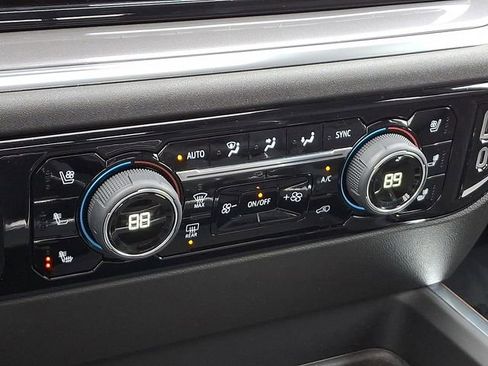 Used 2024 Chevrolet Silverado 2500 High Country image 21