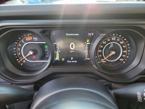 New 2026 Jeep Wrangler Unlimited Rubicon 392 w/ Quick Order Package 27X Moab AWD/4WD image 34