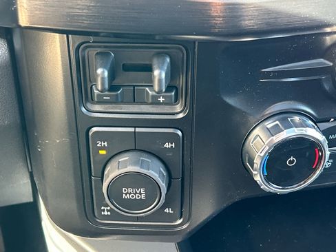 New 2026 Ford F250 Lariat w/ Black Appearance Package image 57