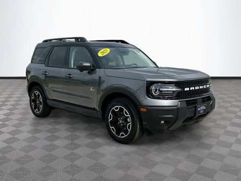 Used 2025 Ford Bronco Sport Outer Banks w/ Outer Banks Tech Package+ AWD/4WD image 3