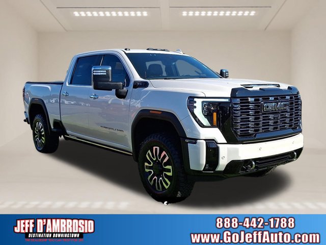 Used 2025 GMC Sierra 3500 Denali Ultimate AWD/4WD image 1