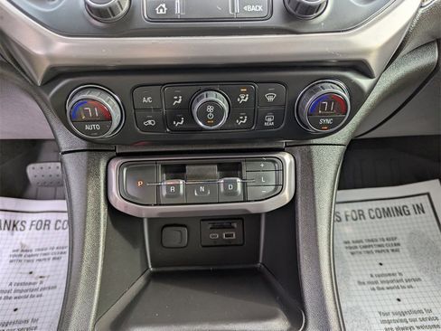 Used 2022 GMC Acadia AT4 w/ Technology Package image 26