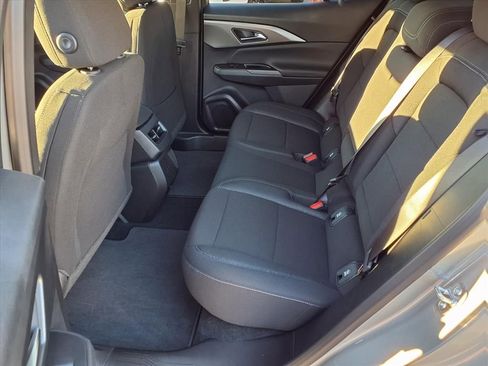 New 2026 Chevrolet Equinox EV LT image 6