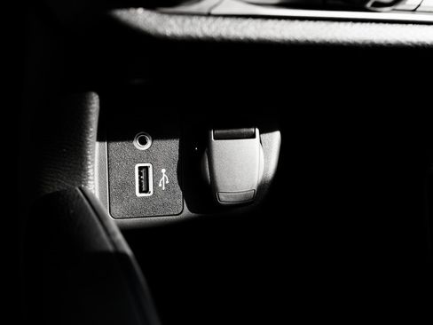 New 2025 Nissan Versa S image 15