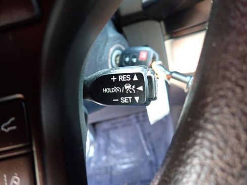 Used 2019 Toyota Tacoma SR AWD/4WD image 16