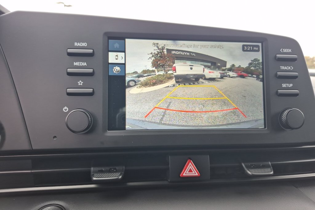 New 2026 Hyundai Elantra SEL Sport FWD image 22
