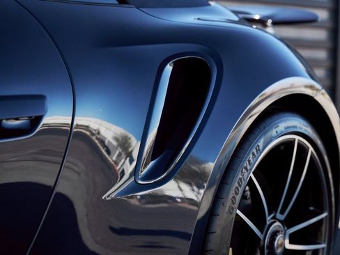 Used 2022 Porsche 911 Turbo S image 8