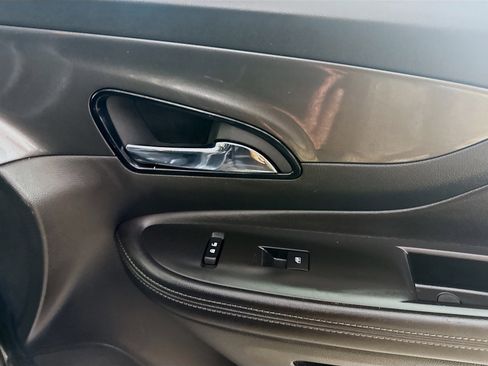 Used 2018 Buick Encore Preferred image 31