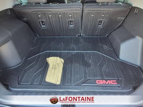 Used 2024 GMC Terrain SLE w/ Driver Convenience Package AWD/4WD image 28