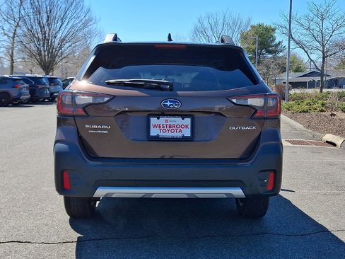 Used 2022 Subaru Outback Limited AWD/4WD image 6