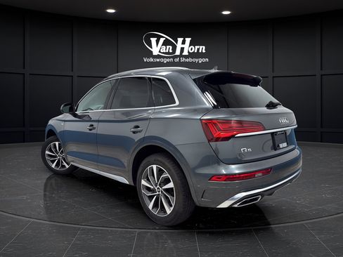 Used 2023 Audi Q5 2.0T Premium w/ Convenience Package AWD/4WD image 5