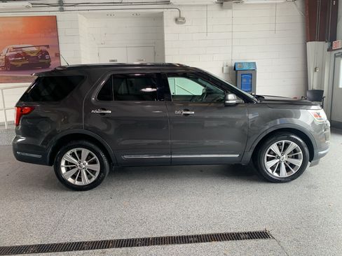 Used 2019 Ford Explorer Limited w/ Class III Trailer Tow Package AWD/4WD image 12