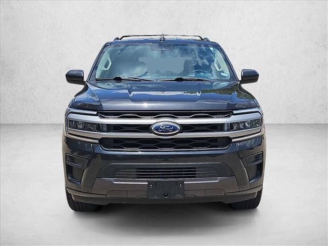 Used 2023 Ford Expedition XLT RWD image 2