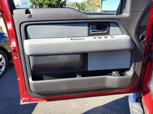 Used 2013 Ford F150 XLT w/ XLT Chrome Pkg image 17