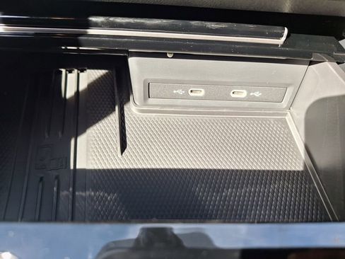 New 2026 Volkswagen Atlas SE image 17