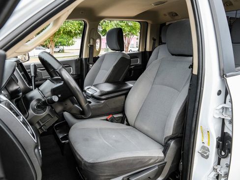 Used 2020 RAM 2500 Big Horn image 4