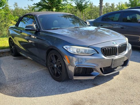 Used 2015 BMW M235i Convertible RWD image 2