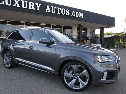 Used 2021 Audi Q7 3.0T Prestige w/ Prestige Package AWD/4WD image 9