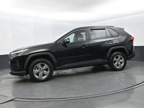 Used 2024 Toyota RAV4 XLE FWD image 5