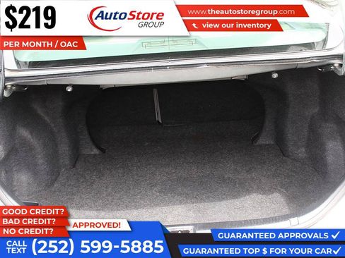 Used 2009 Toyota Camry SE FWD image 9