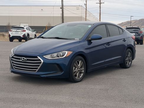 Used 2017 Hyundai Elantra SE image 8