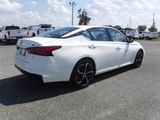 Used 2024 Nissan Altima 2.5 SR image 2