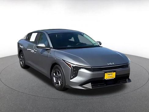 Used 2025 Kia K4 FWD image 3