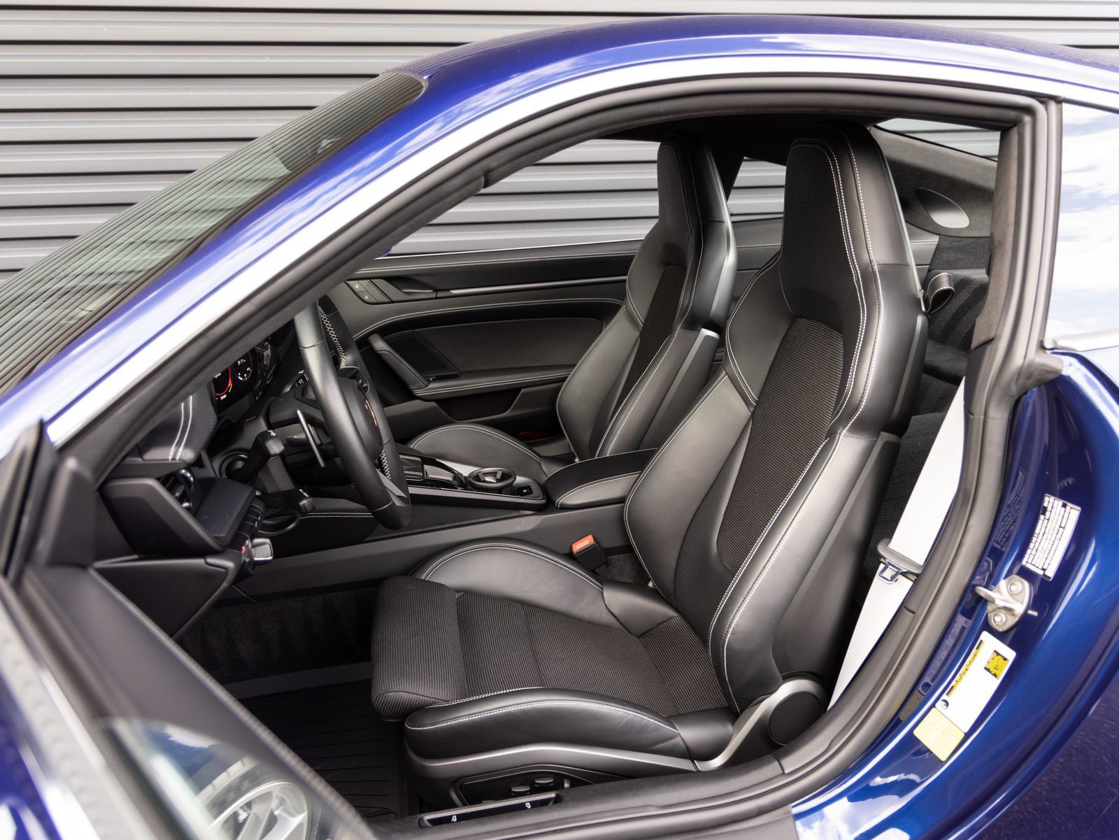 Certified 2022 Porsche 911 GT3 RWD image 5