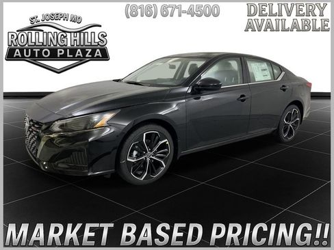 New 2025 Nissan Altima 2.5 SR w/ SR Premium Package image 1