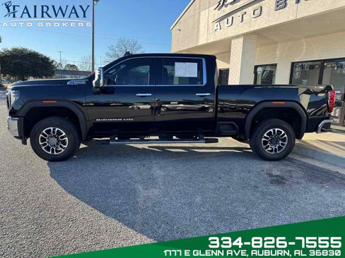 Used 2024 GMC Sierra 2500 SLT w/ SLT Premium Package image 9