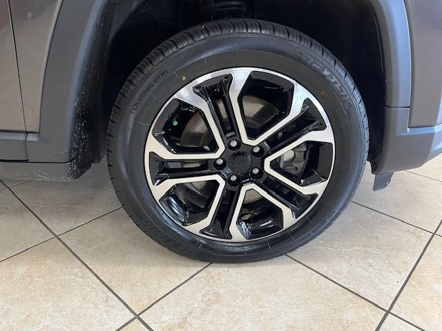 Used 2023 Jeep Compass Limited AWD/4WD image 21