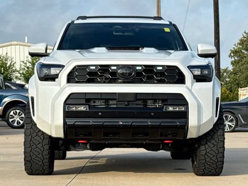 Used 2025 Toyota 4Runner TRD Sport Premium AWD/4WD image 2
