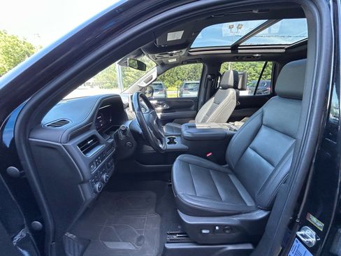 Used 2022 Chevrolet Tahoe LT w/ LT Signature Package AWD/4WD image 10