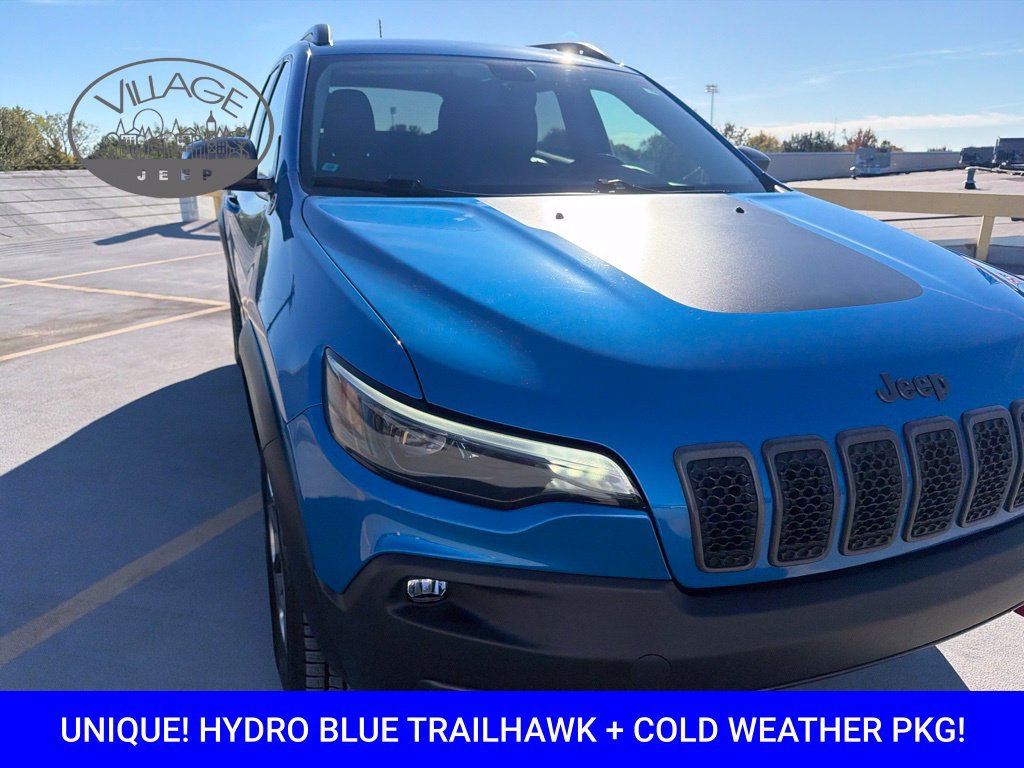 Used 2019 Jeep Cherokee Trailhawk w/ Cold Weather Group AWD/4WD image 10