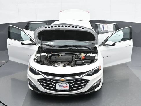 Used 2022 Chevrolet Malibu LT FWD image 34
