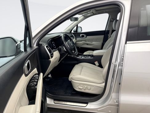 Used 2023 Kia Sorento SX Prestige image 10