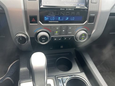 Used 2017 Toyota Tundra Platinum AWD/4WD image 18