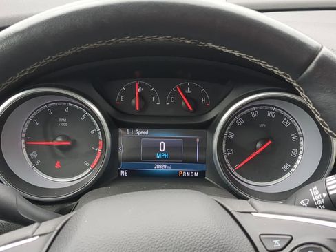 Used 2018 Buick Regal Essence w/ Driver Confidence Package #1 FWD image 30