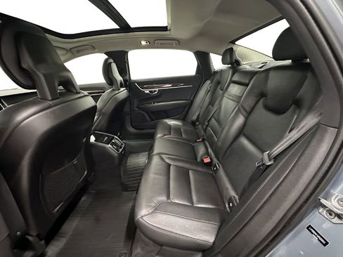Used 2018 Volvo S90 T6 Momentum w/ Convenience Package image 12