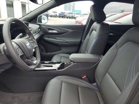 New 2026 Buick Envista Sport Touring w/ Advanced Safety Package image 18