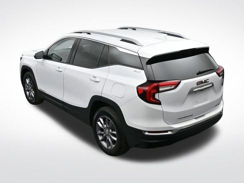 Certified 2022 GMC Terrain SLT image 17