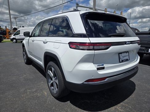 Used 2022 Jeep Grand Cherokee Limited 4xe AWD/4WD image 7