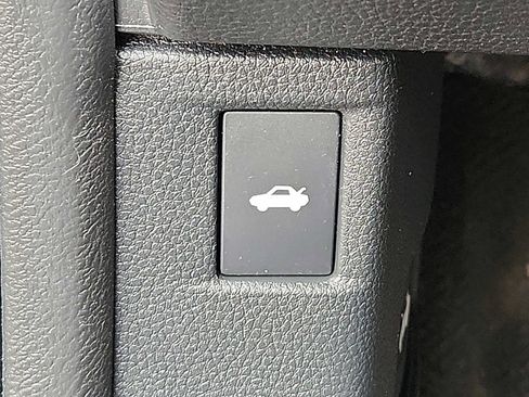 Used 2023 Honda Accord EX image 26