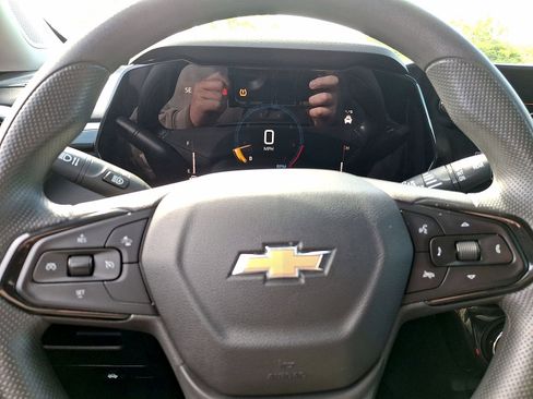 Used 2024 Chevrolet TrailBlazer LT FWD image 16