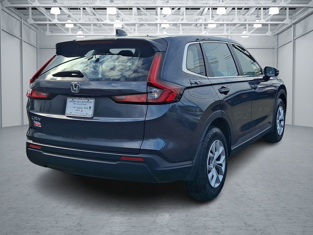 Used 2024 Honda CR-V LX image 5