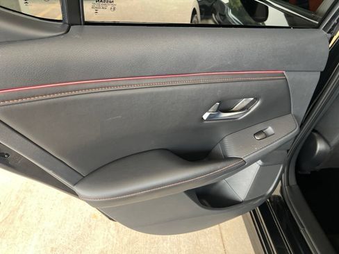Used 2023 Nissan Sentra SR w/ Midnight Edition Package FWD image 10